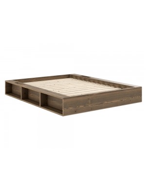 Pine slats create a sturdy sleeping platform